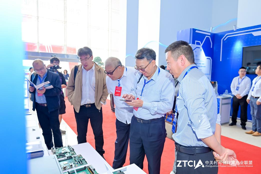 專(zhuān)注自主可信|云涌科技亮相第七屆可信計(jì)算產(chǎn)業(yè)發(fā)展交流大會(huì)